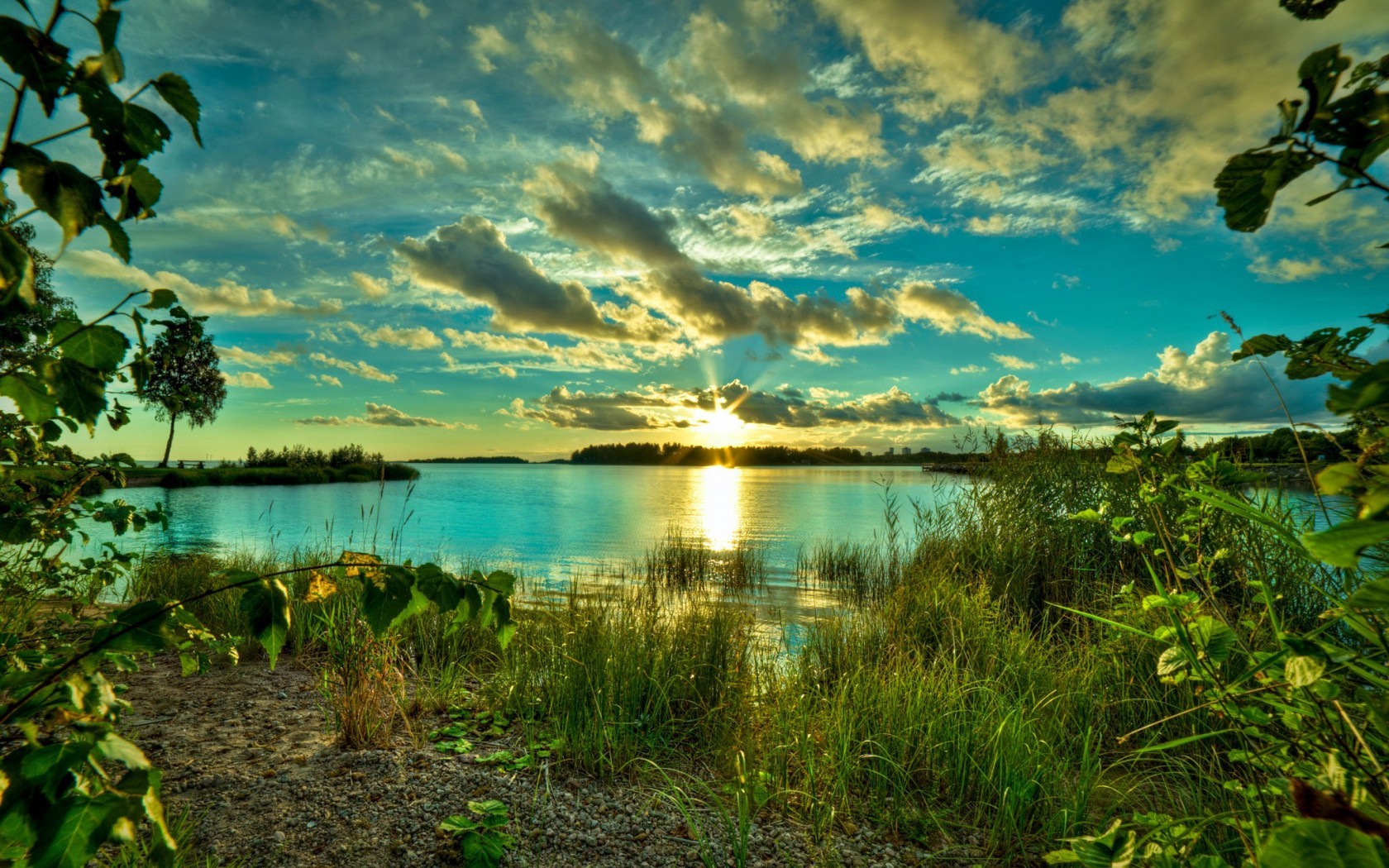 Sunrise From Lake Shore HD wallpaper