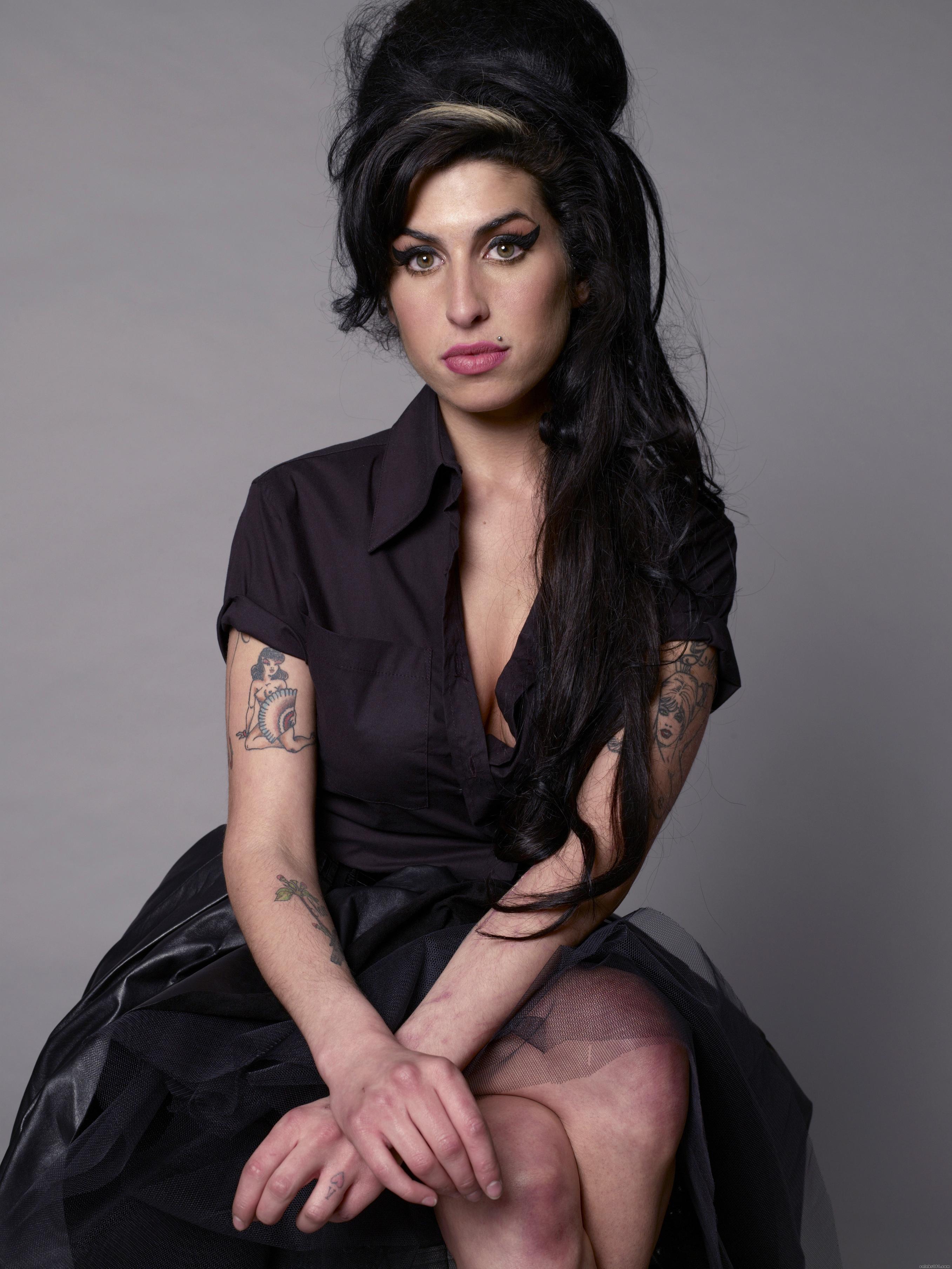 12138 Amy Winehouse Photos  High Res Pictures  Getty Images