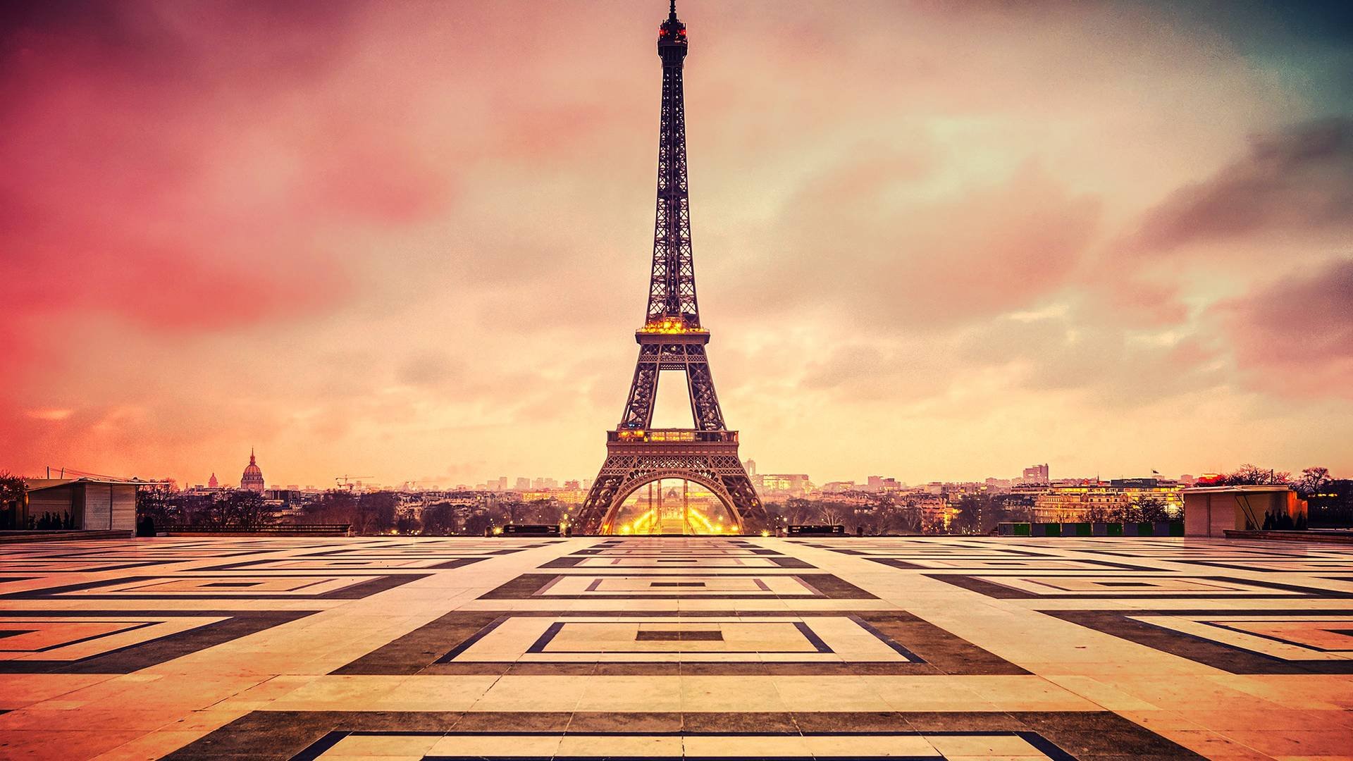 Paris Insight en Instagram  Love is like a butterfly It goes where it  pleases and it pleases wh  Paris wallpaper Eiffel tower photography  Paris tour eiffel