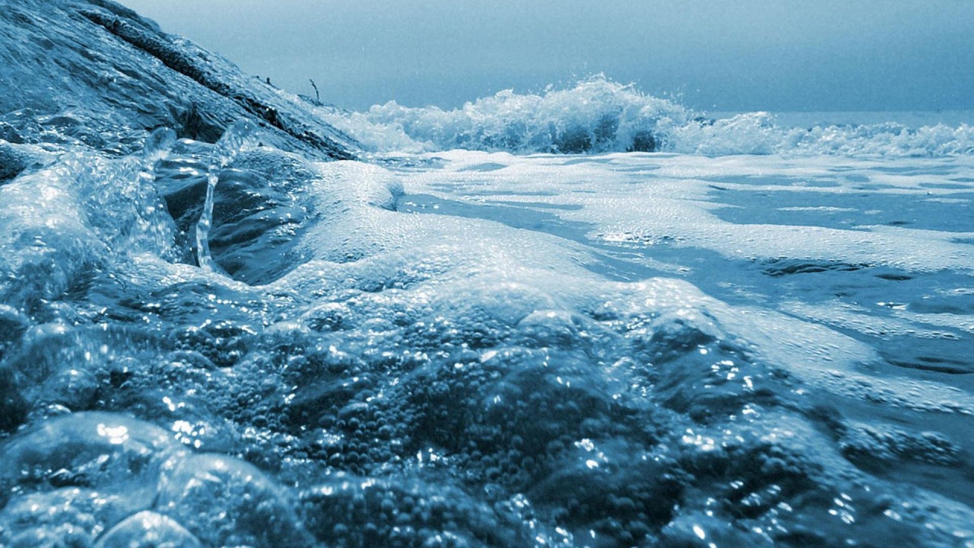 Cold waves. Океан. Бурлящее море. Вода фото. Бурлящая вода.