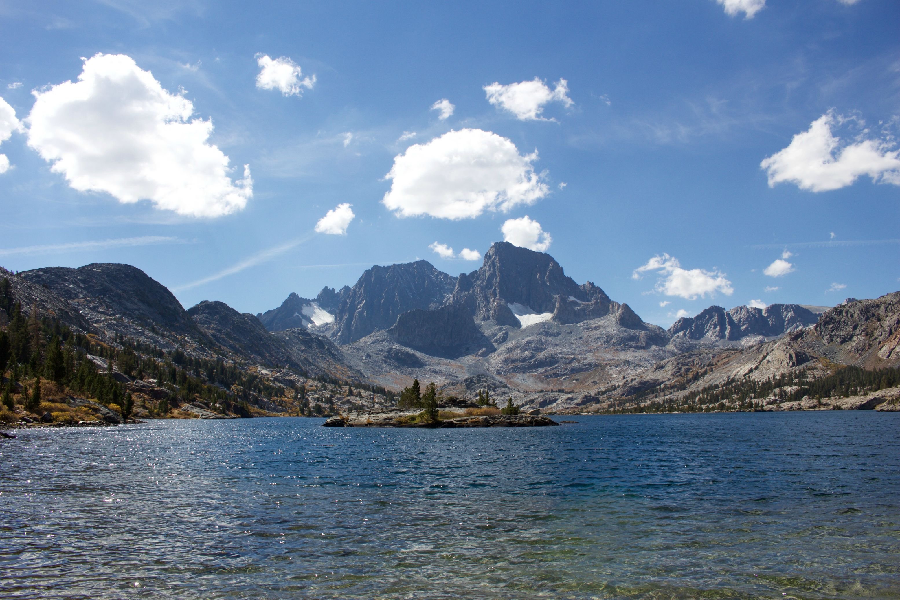 Garnet Lake in Ansel Adams Wilderness California HD wallpaper