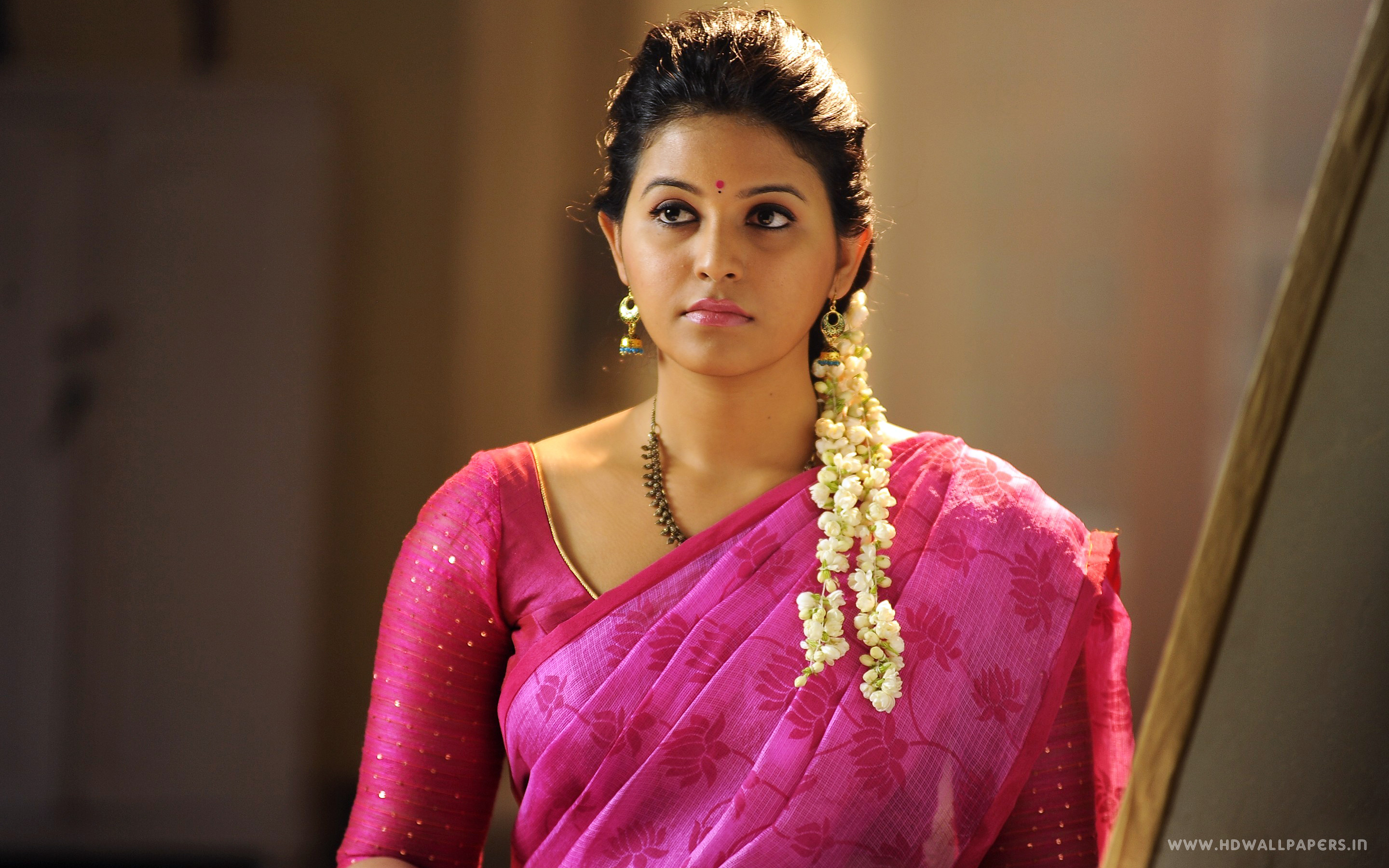Tamil Actress Hd Photos Free Download : Actress Tamil Hot Namitha ...