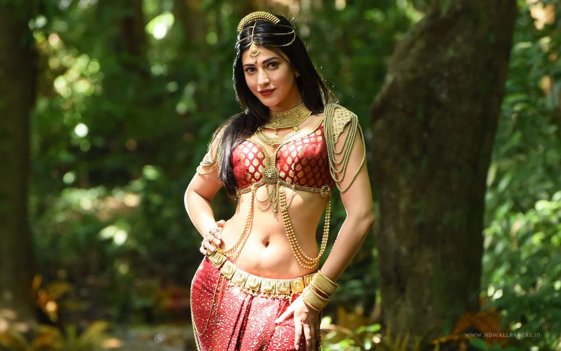 Tamil Actress Shruti Haasan HD wallpaper