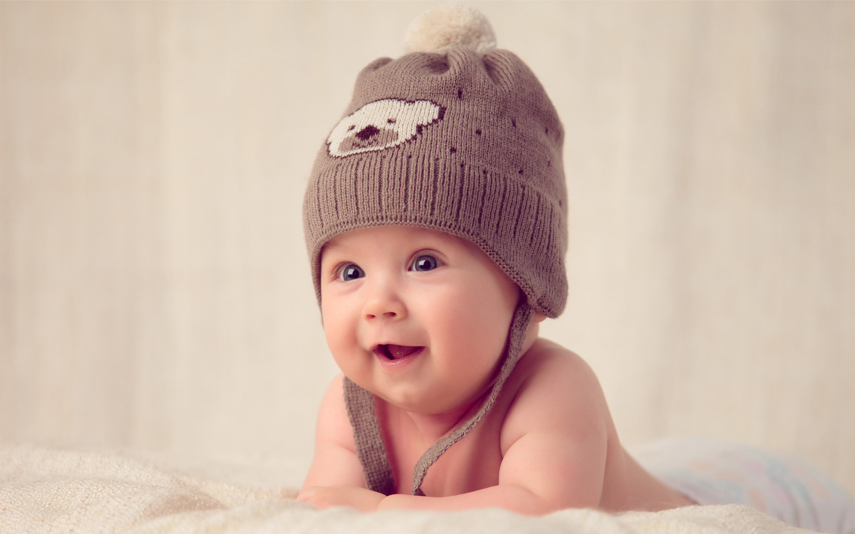 Cute Baby Hat Cap wallpaper.