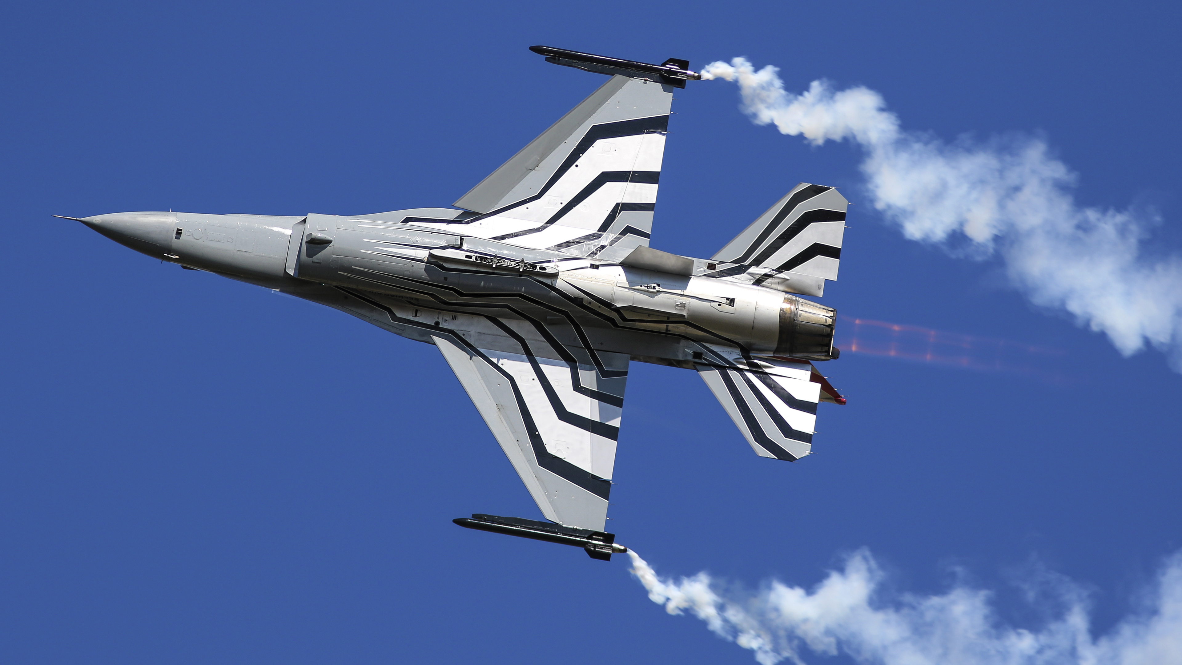 Jet Fighters Minimalist 4K Wallpaper #4.3063