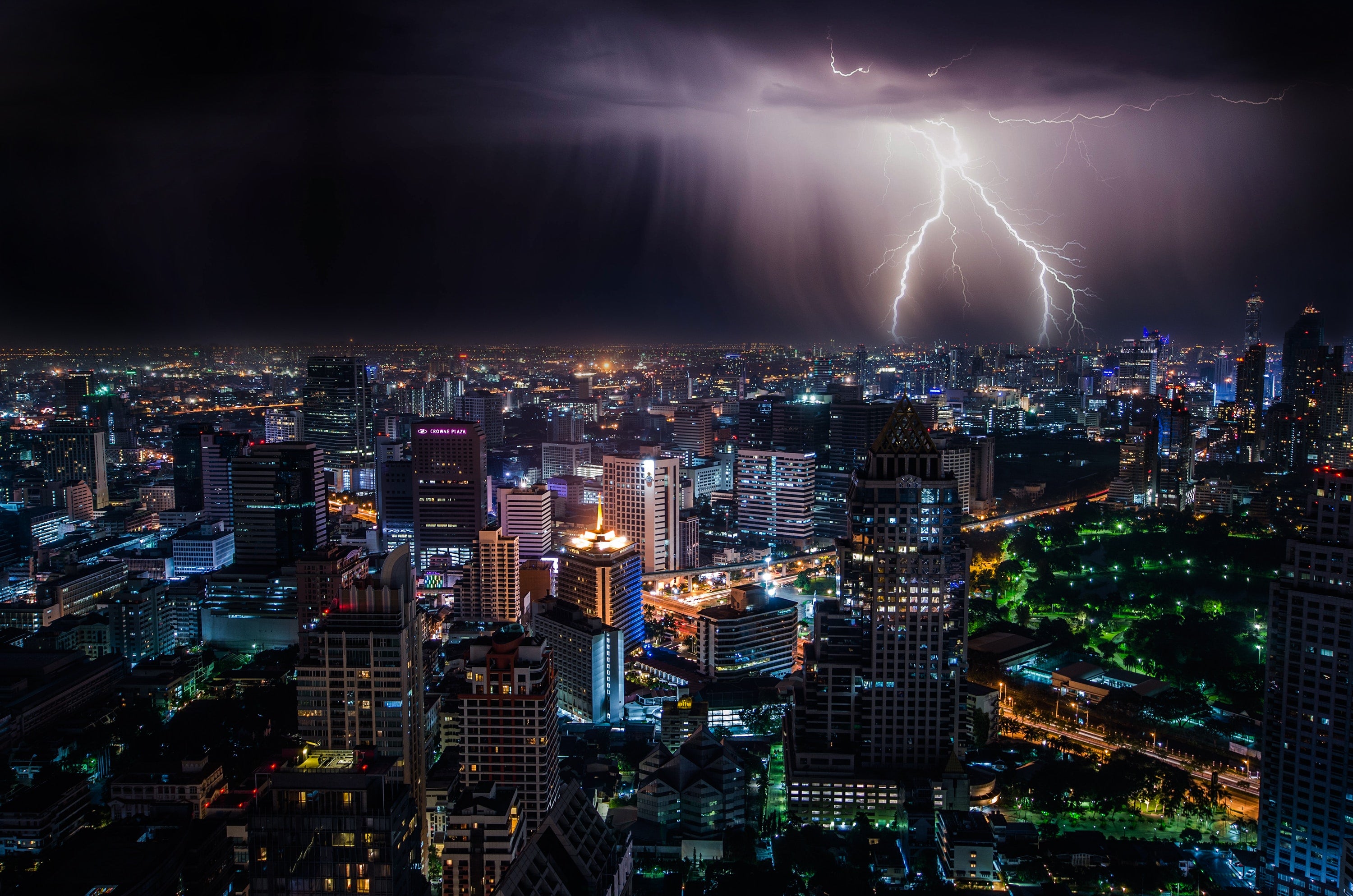 Lighting Storm at Night Bangkok Thailand HD wallpaper
