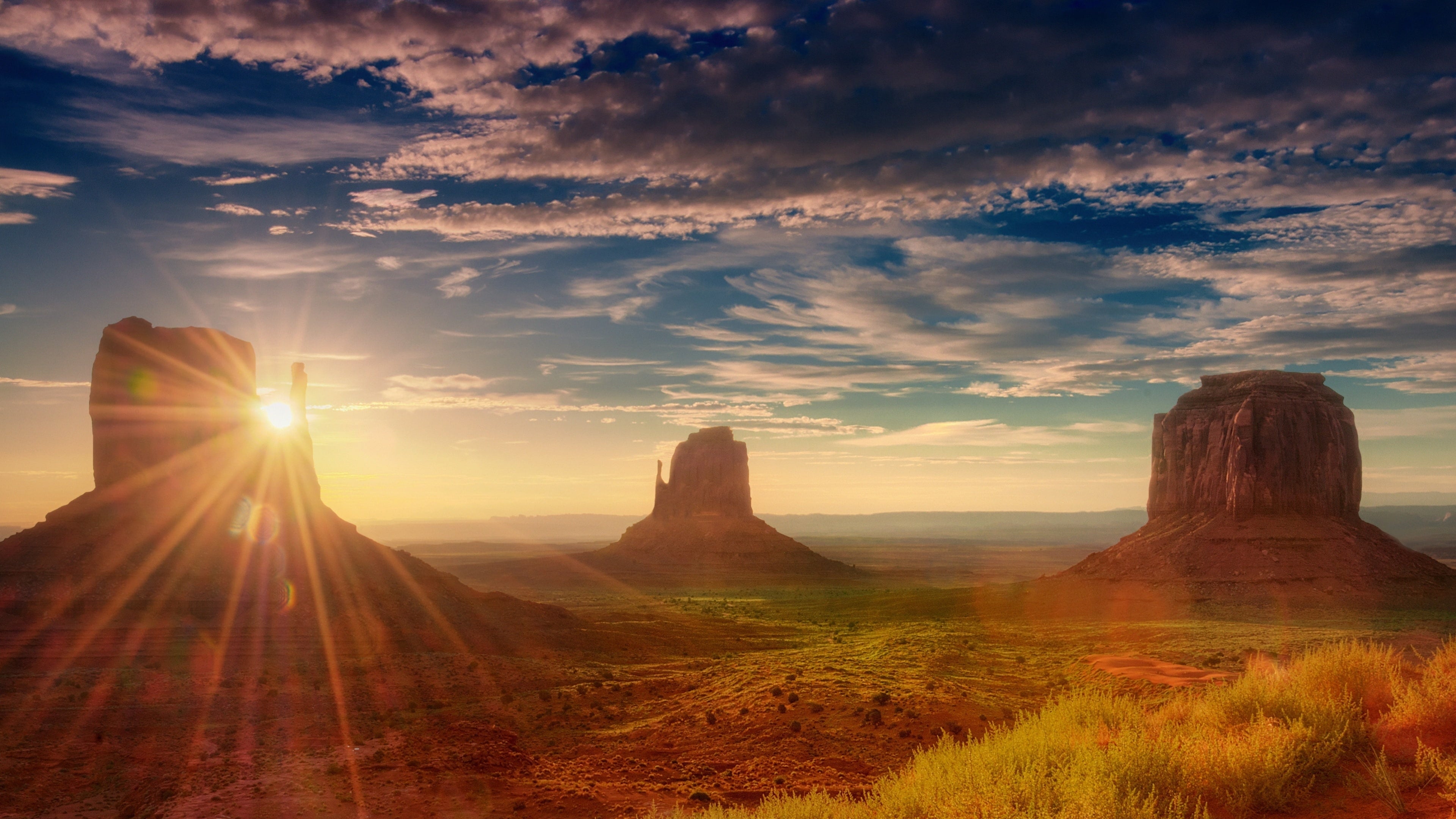 Desert Sunrays In Monument Valley Arizona 4k Wallpaper