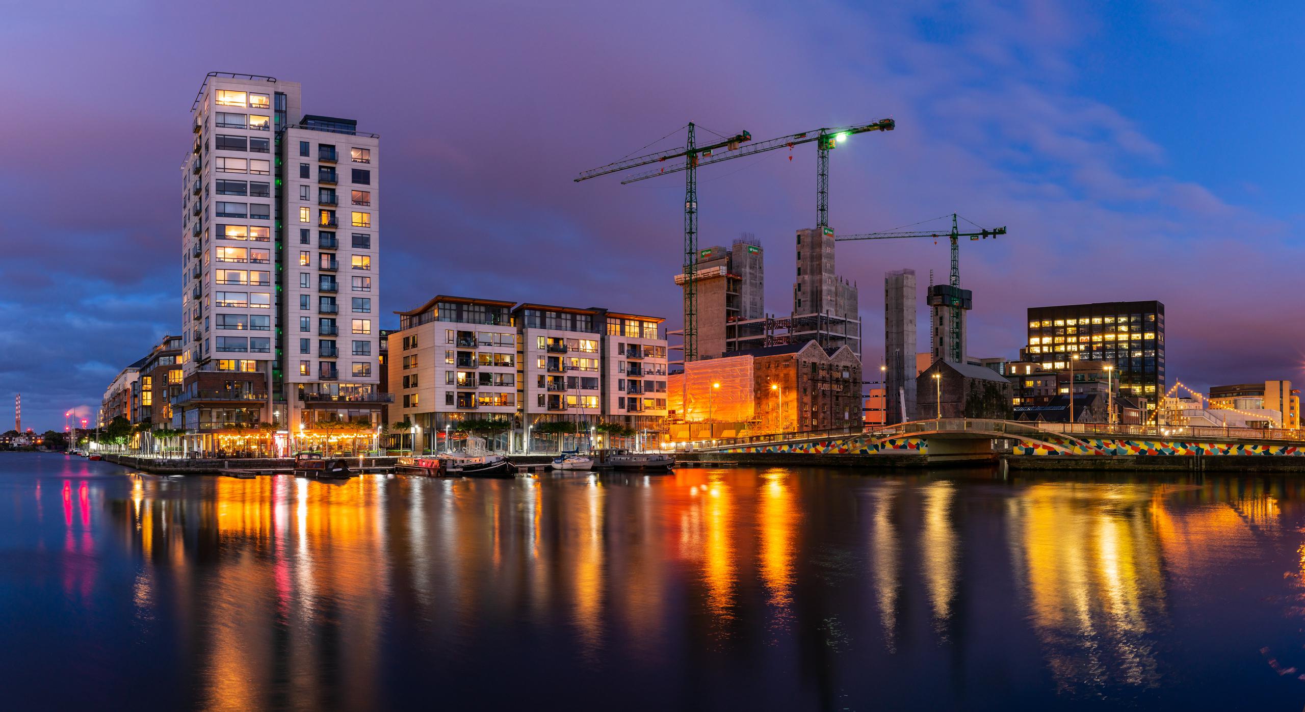 Featured image of post Dublin Ireland Wallpaper 4K Dublin city and liffey river ireland time lapse 4k