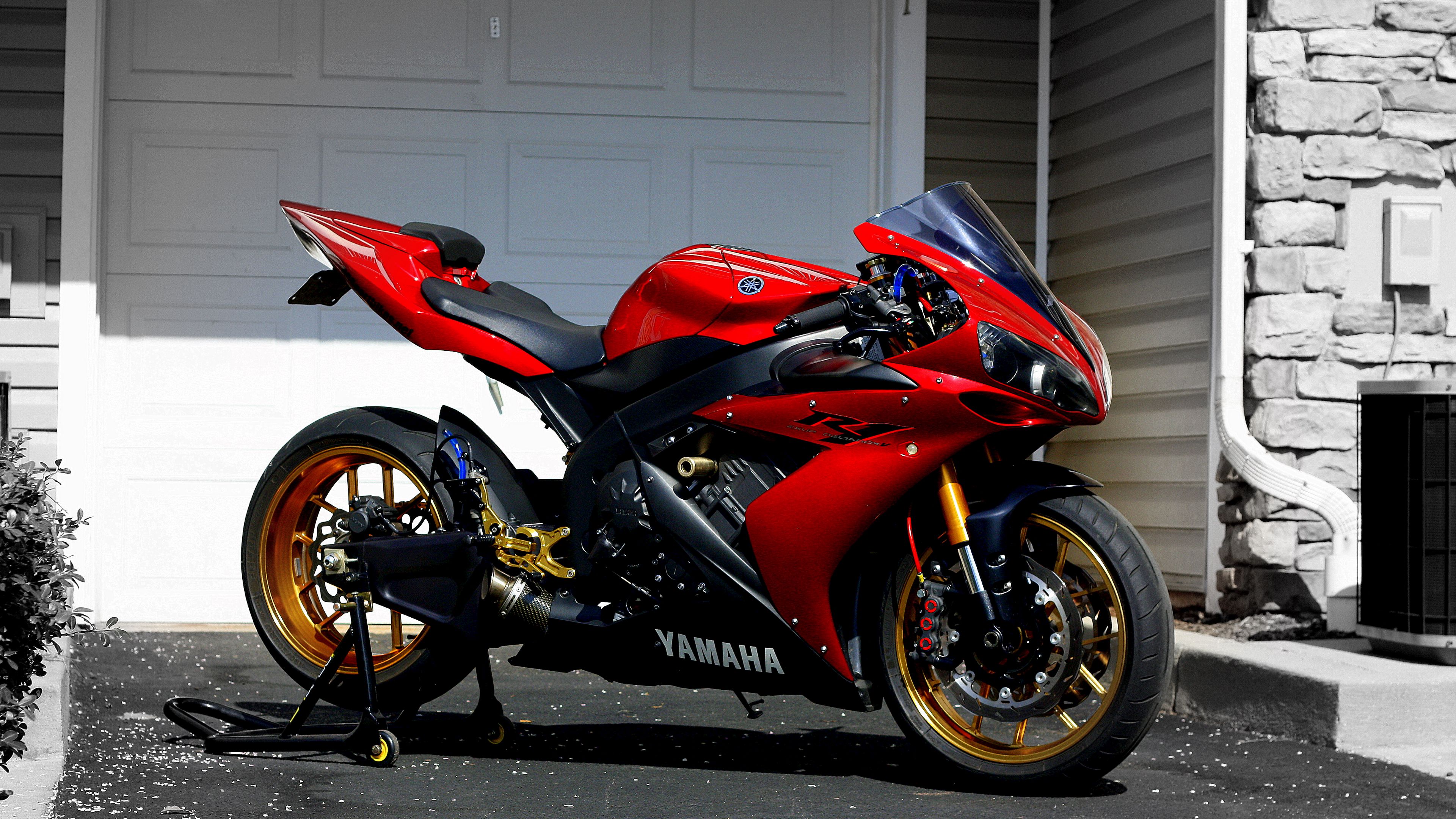 Motorcycle Wallpapers Of Yamaha YZF-R7 In 4k