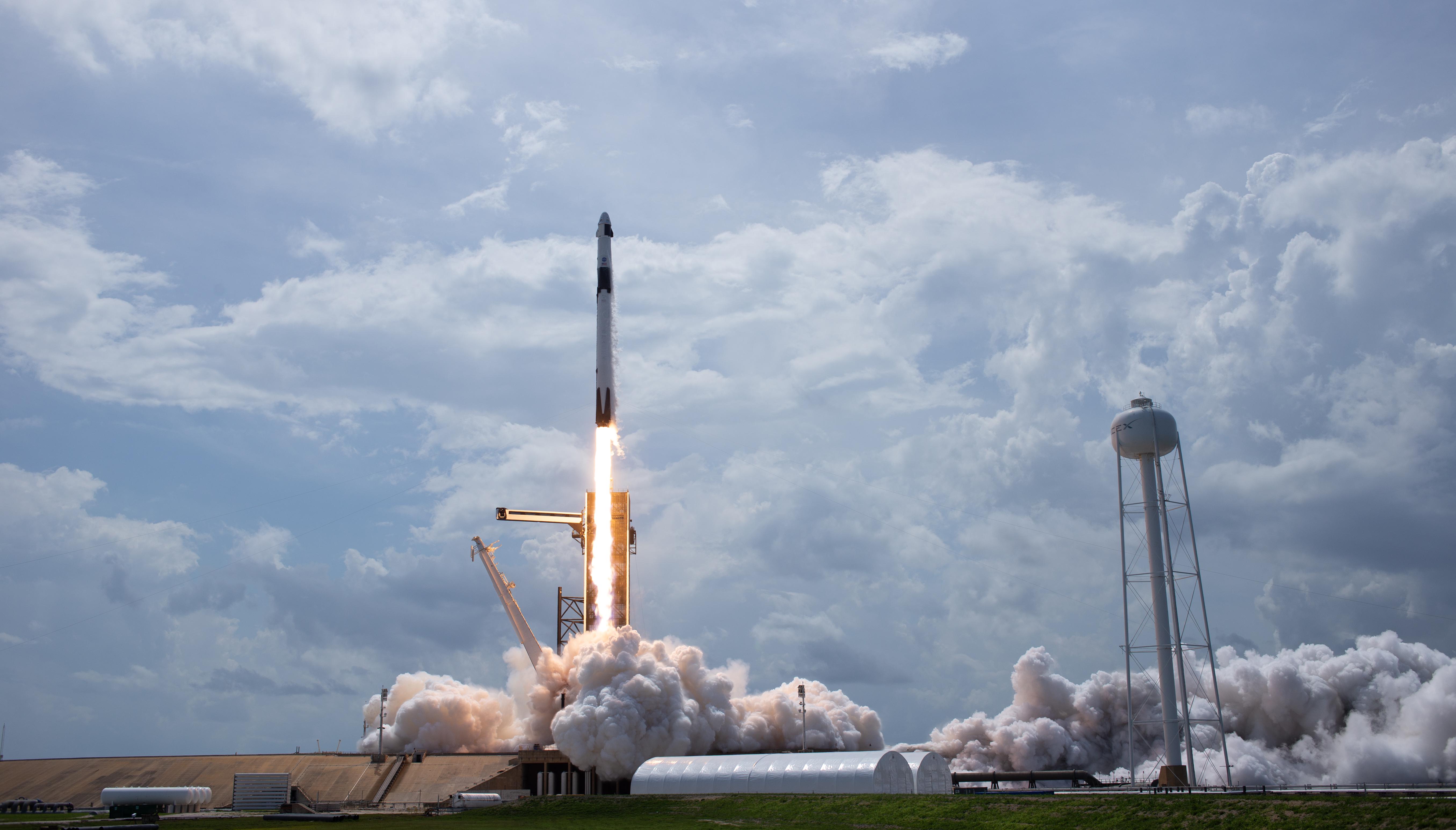 Spacex 4k Wallpapers For Your Desktop Or Mobile Screen Free And Easy To Download