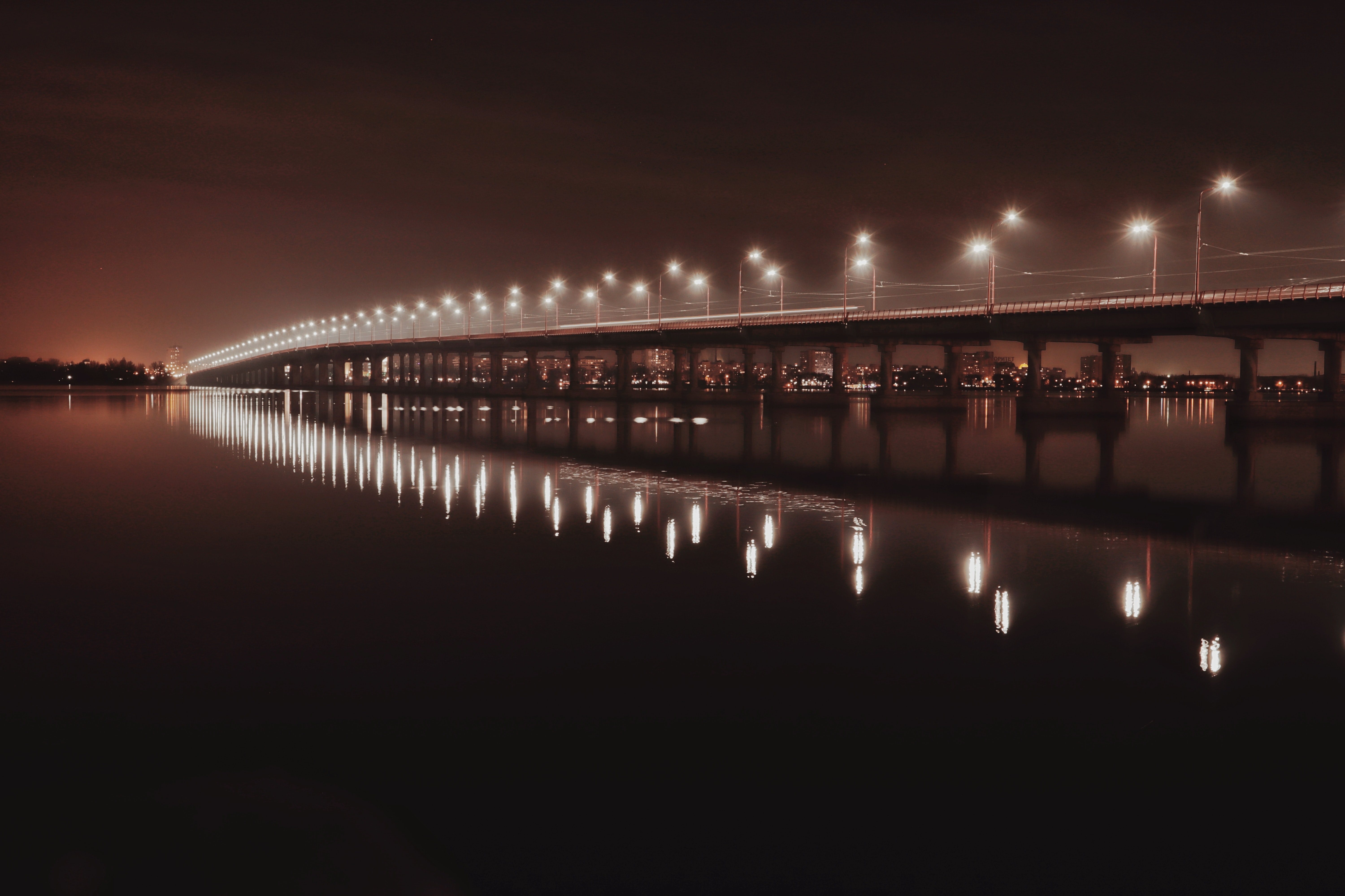 Night Bridge 4K wallpaper