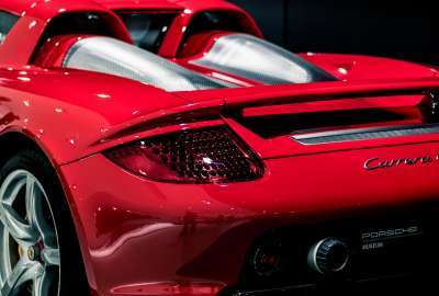 Porsche Carrera GT in Red