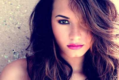 Women Celebrity Demi Lovato Singers Faces