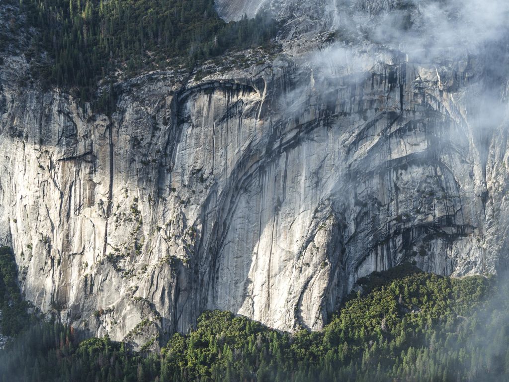 5K Yosemite Rock Wall wallpaper