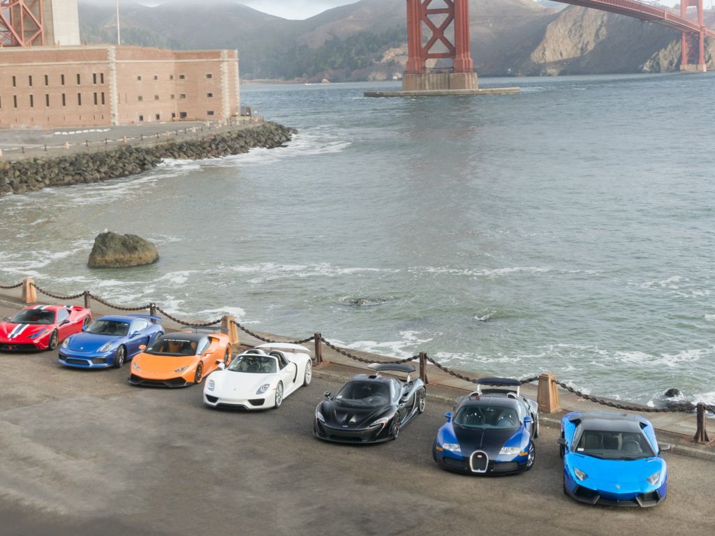 $ Million of Cars at the Golden Gate wallpaper