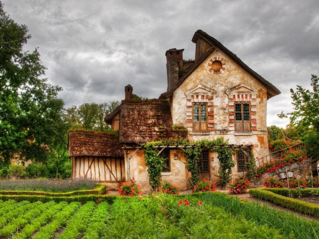 A Beautiful Cottage in England wallpaper