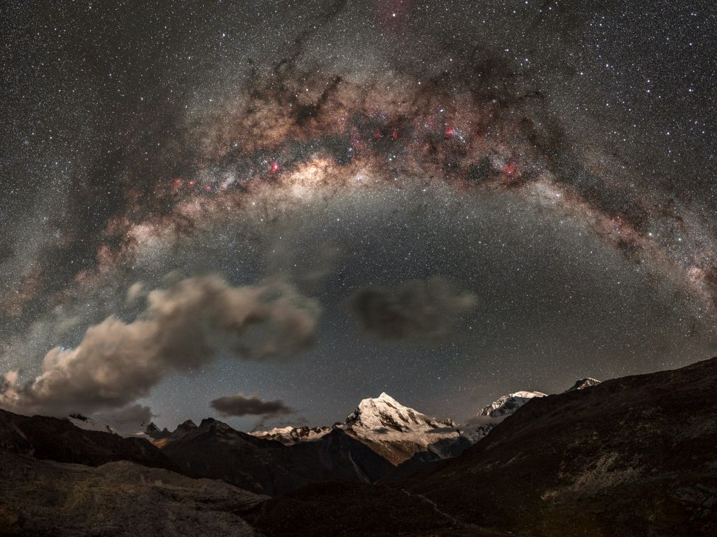 A View of the Milky Way Above Some of Peru wallpaper
