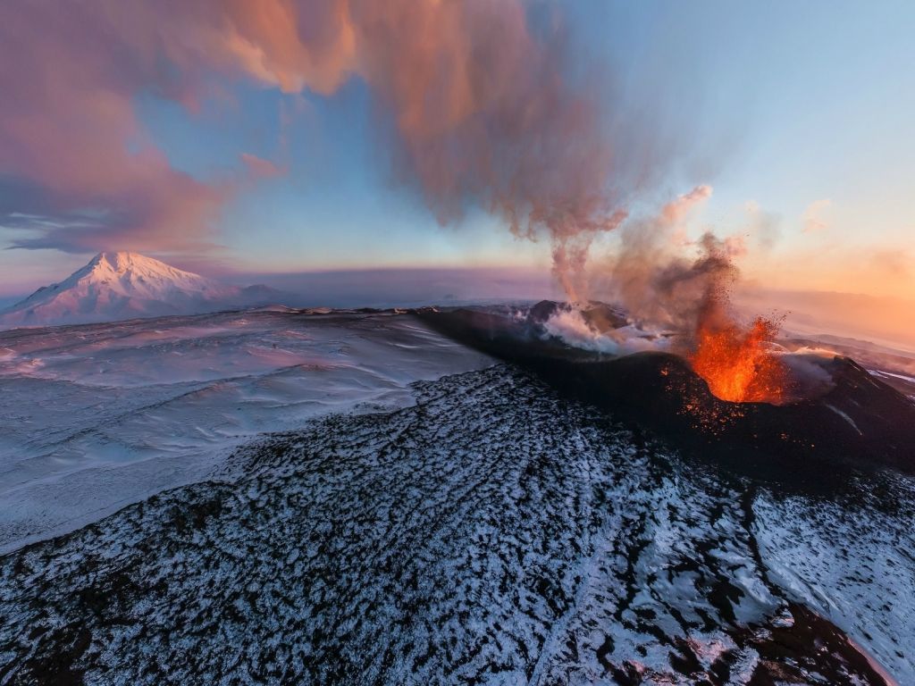 Active Volcano View wallpaper