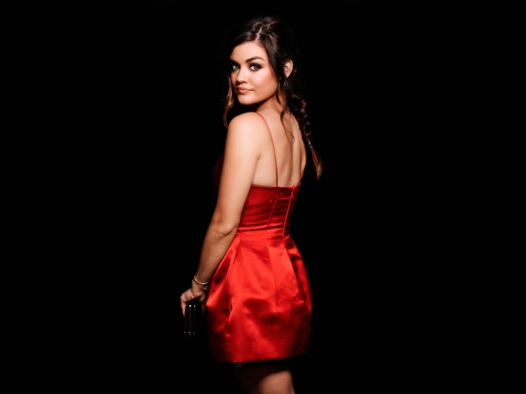Actress Lucy Hale wallpaper