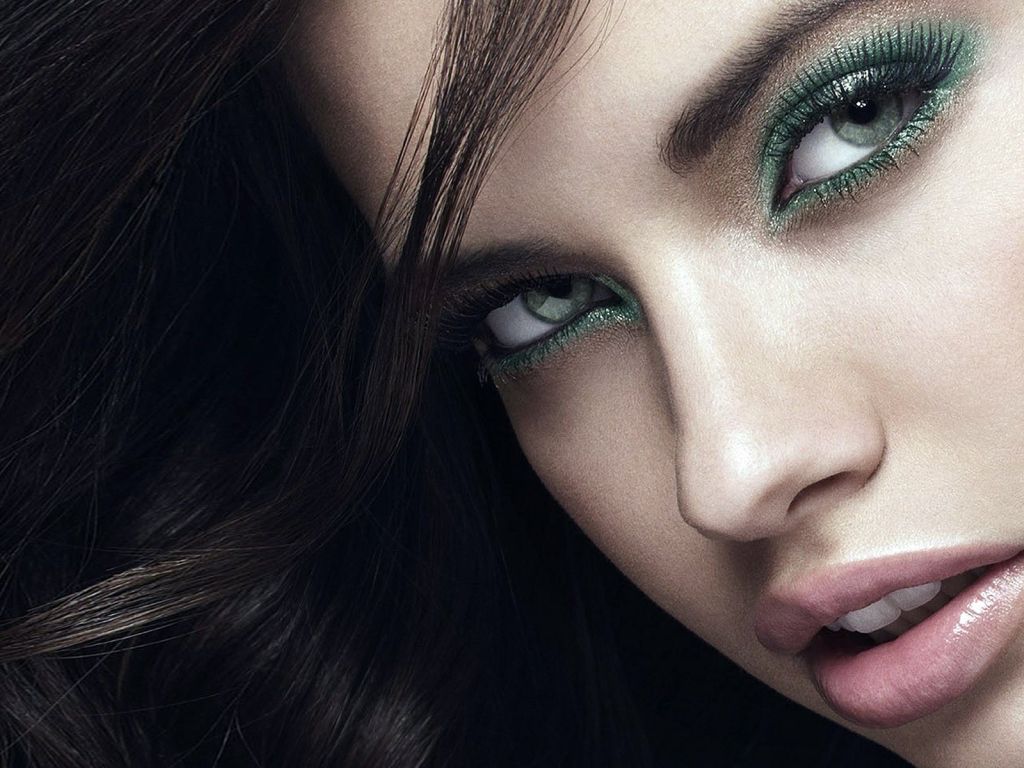 Adriana Lima is Such a Beauty wallpaper