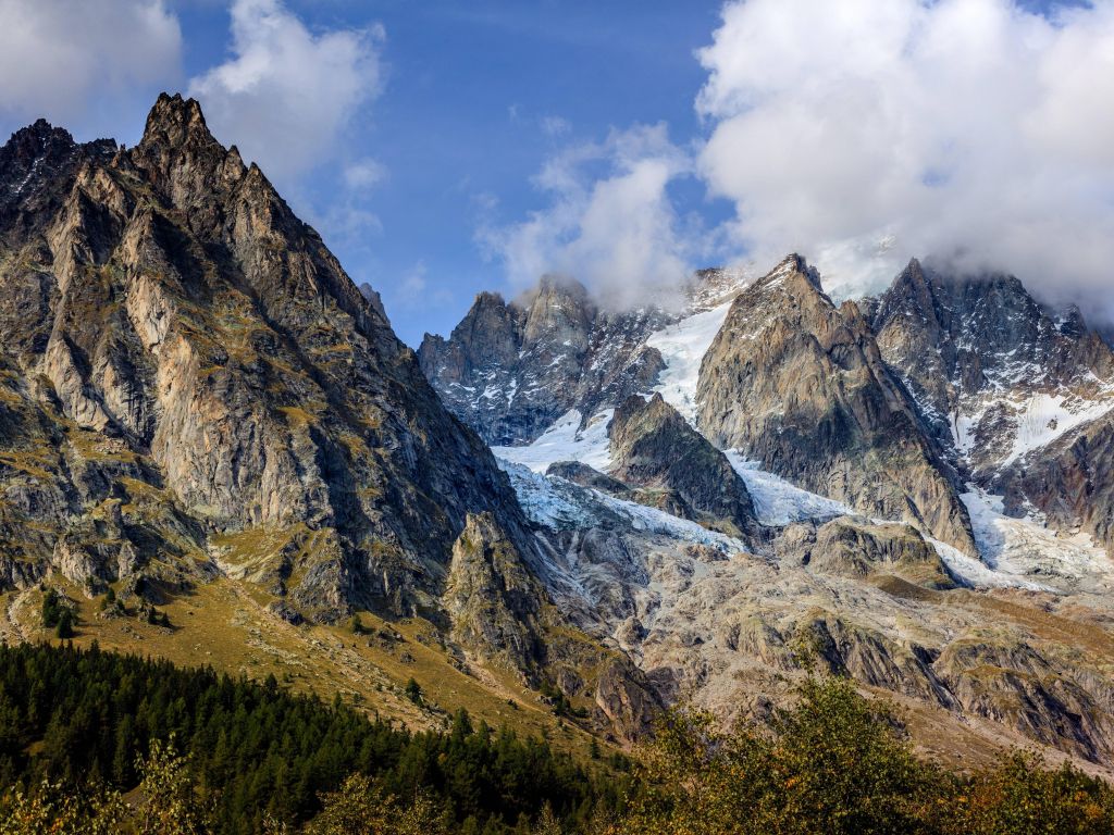 Part of the Mont Blanc Massif. wallpaper