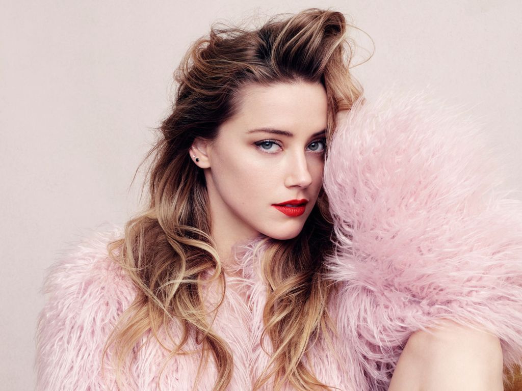 Amber Heard Elle Magazine wallpaper