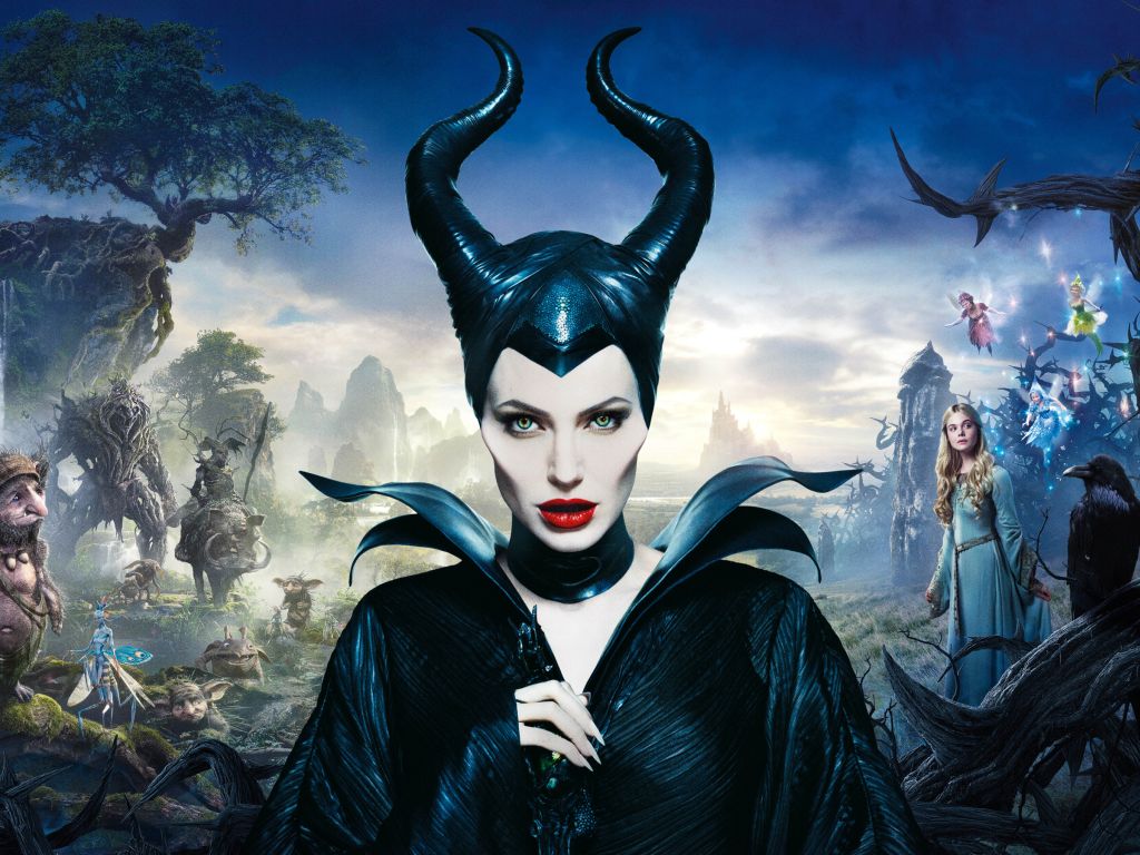 Angelina Jolie in Maleficent wallpaper
