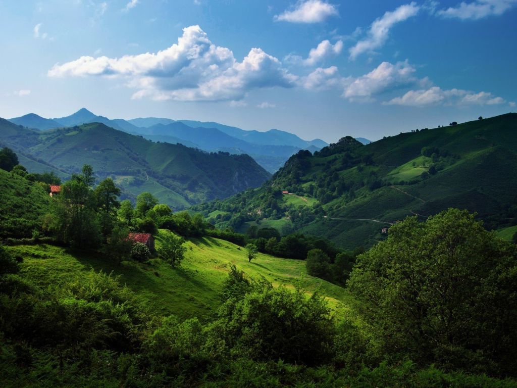 Apennine Mountains, Italy wallpaper