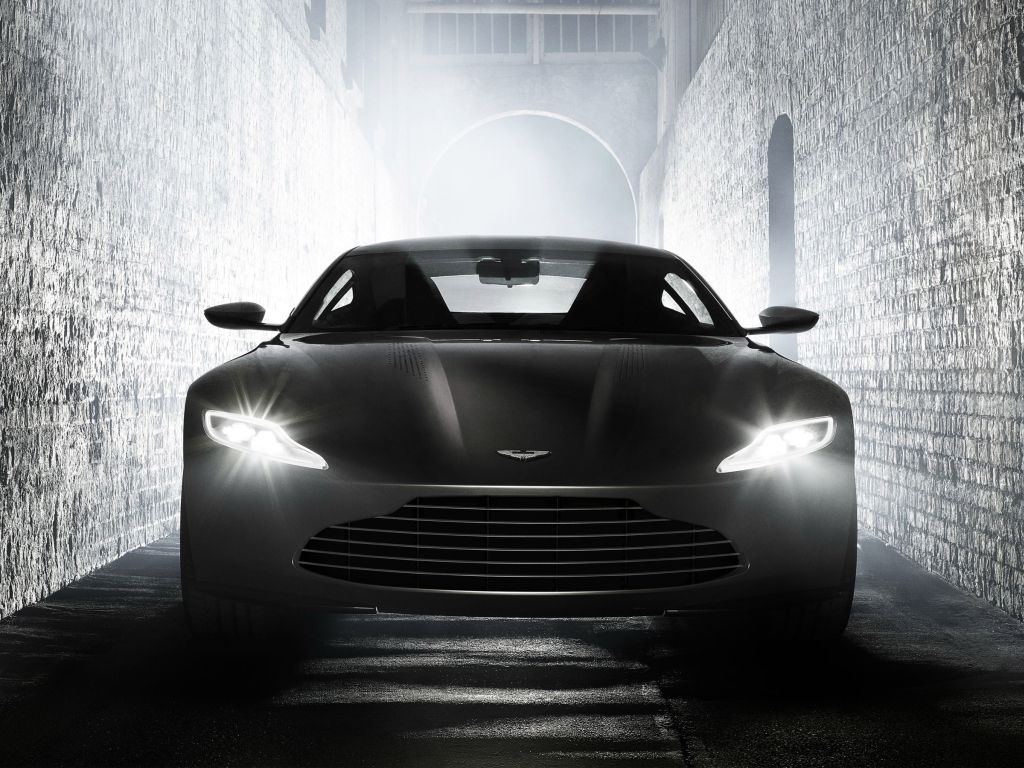 Aston Martin DB Bond Special 4K wallpaper