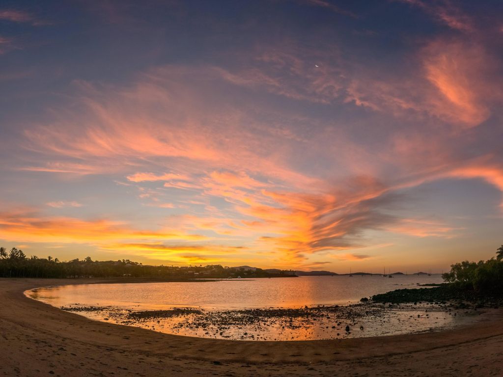 Australian Sunset Airlie Beach wallpaper