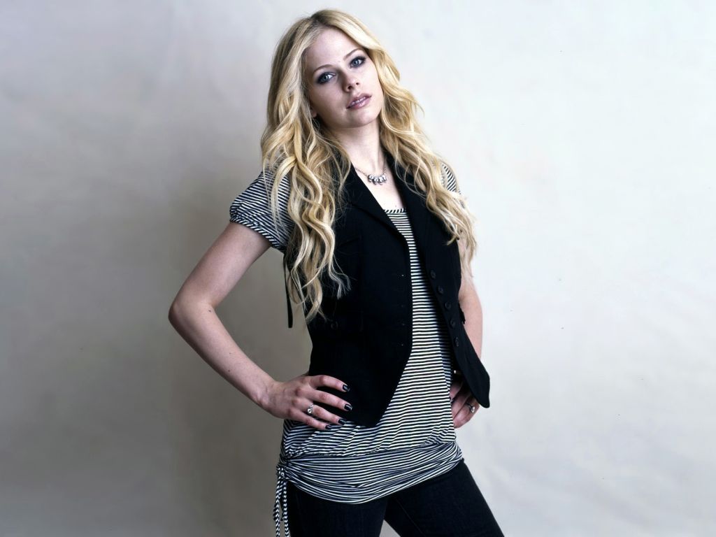 Avril Lavigne 49 wallpaper