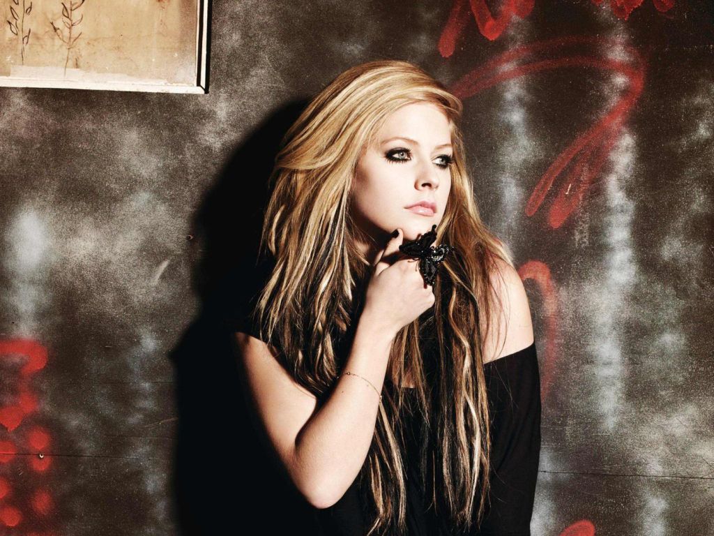 Avril Lavigne Singer Actor wallpaper