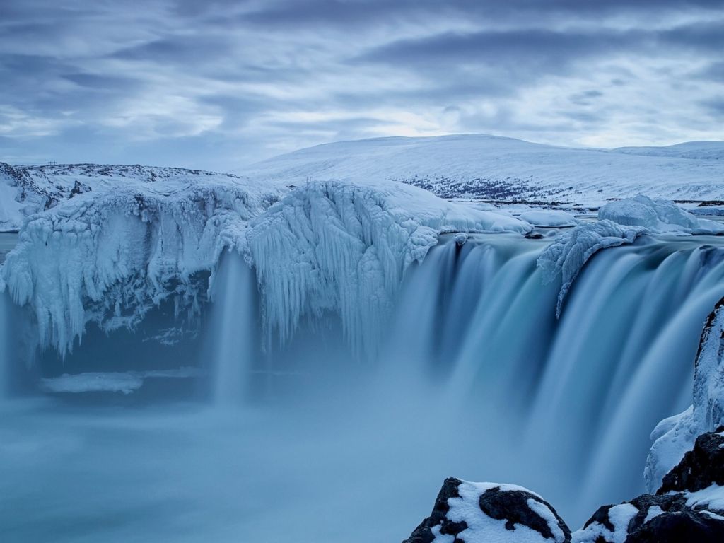 Awesome Ice Waterfall wallpaper