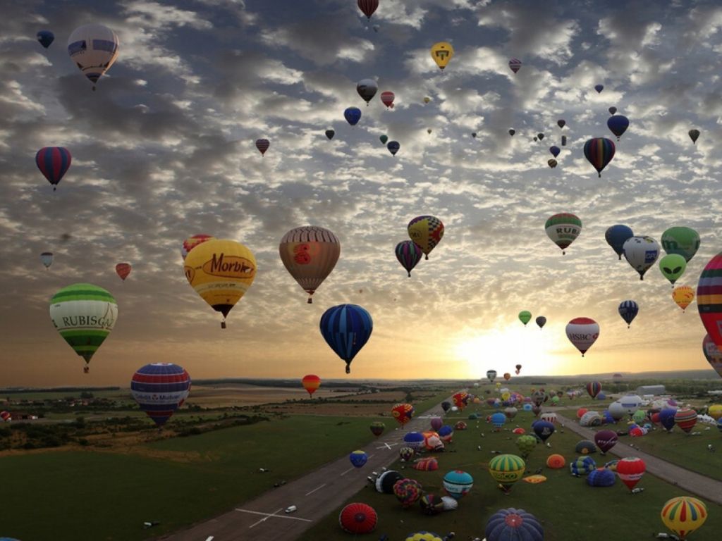 Balloons Day In USA wallpaper