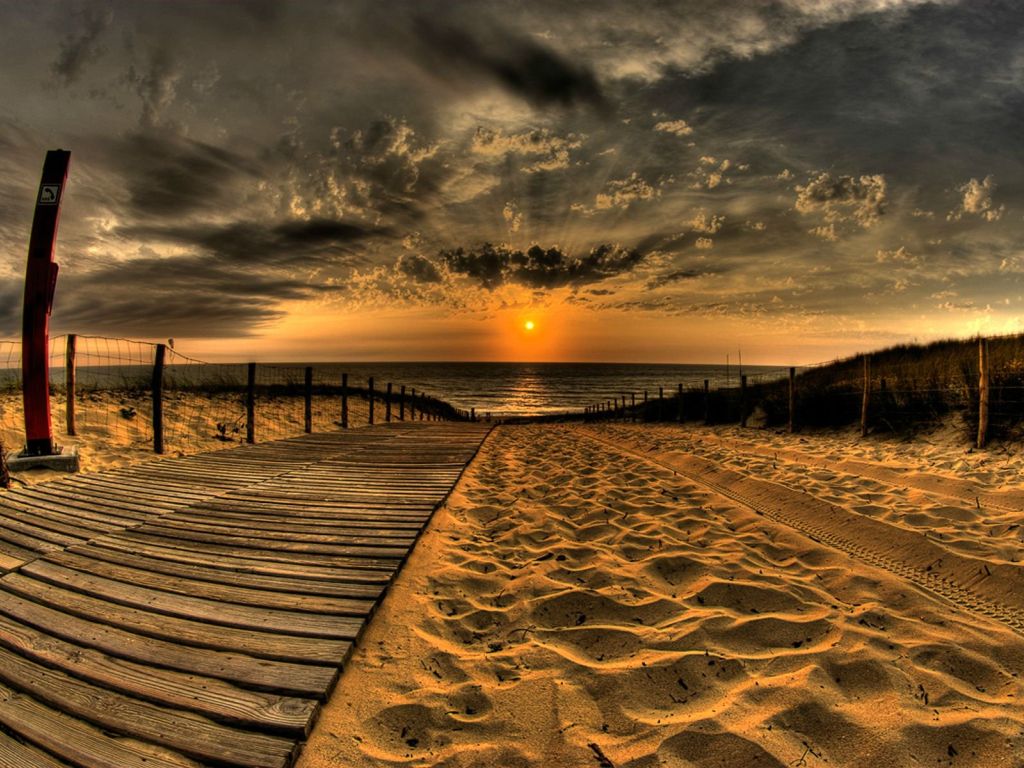 Beach at Sunset With Fisheye Effective Mode wallpaper