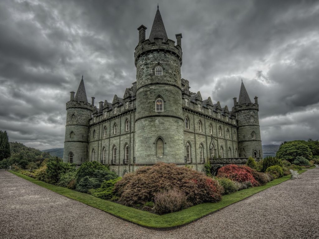 Beautiful Castle in Scotland wallpaper