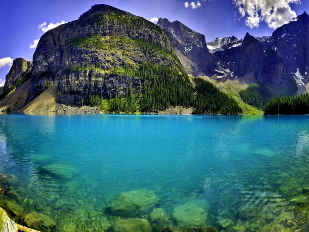 Beautiful Lake Of Crystal Waters Canada wallpaper