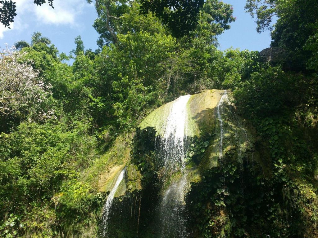 Beautiful Waterfall Soroa Cuba wallpaper
