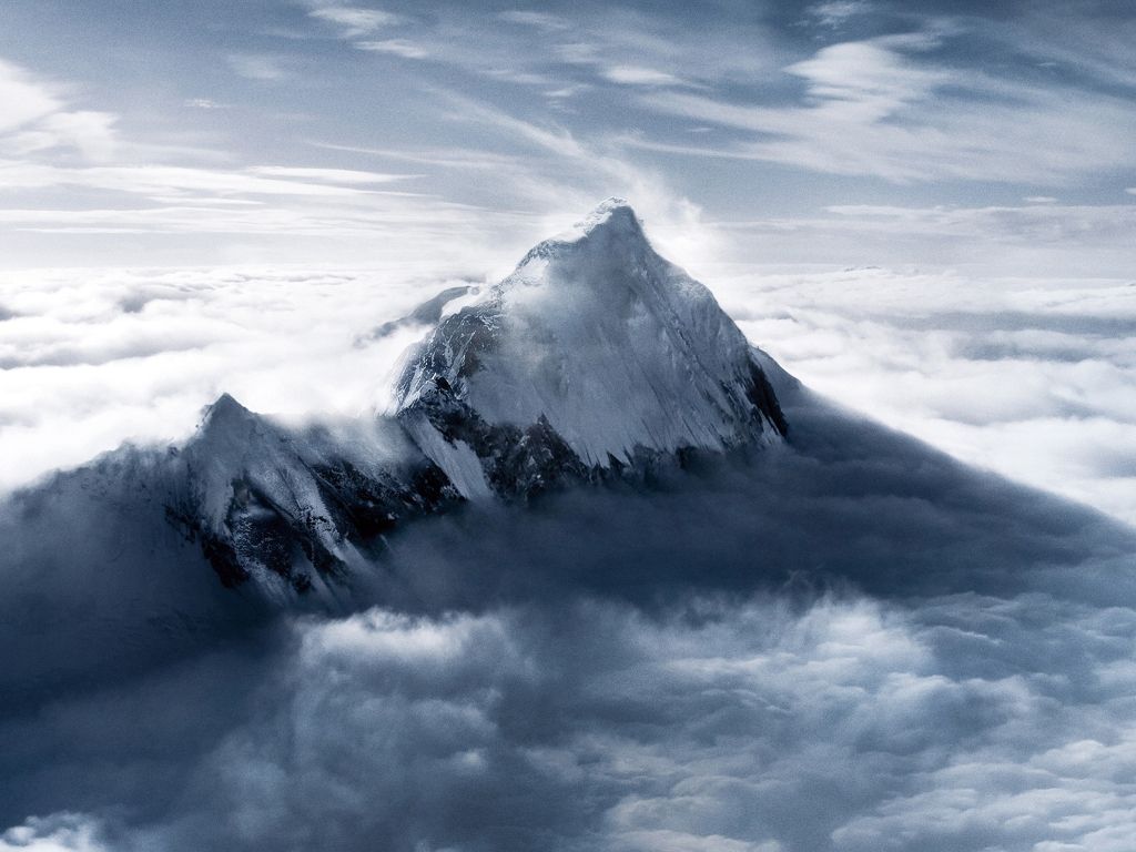 Beauty of Mount Everest wallpaper