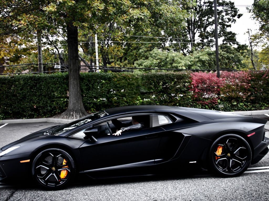 Black Lamborghini Aventador wallpaper