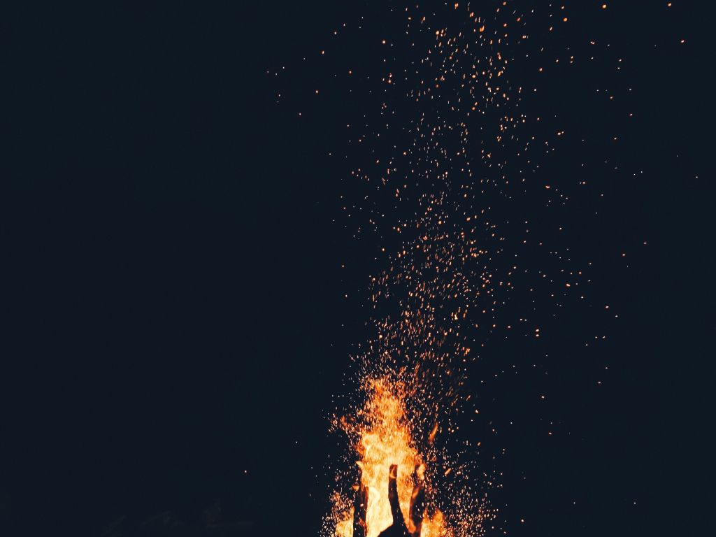 Campfire wallpaper