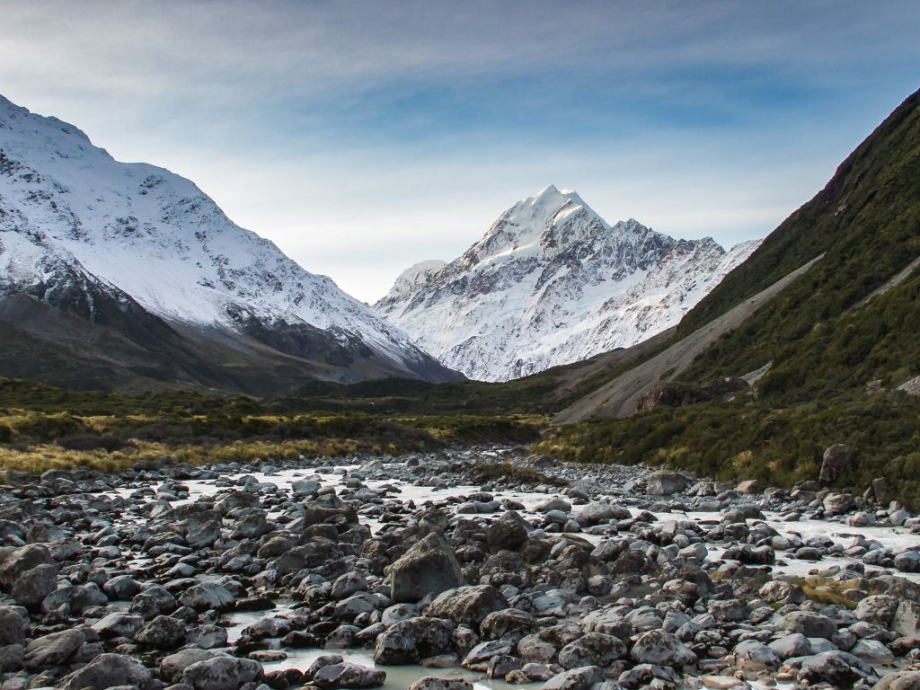 Clear Evening on the Hooker Valley Track New Zealand wallpaper