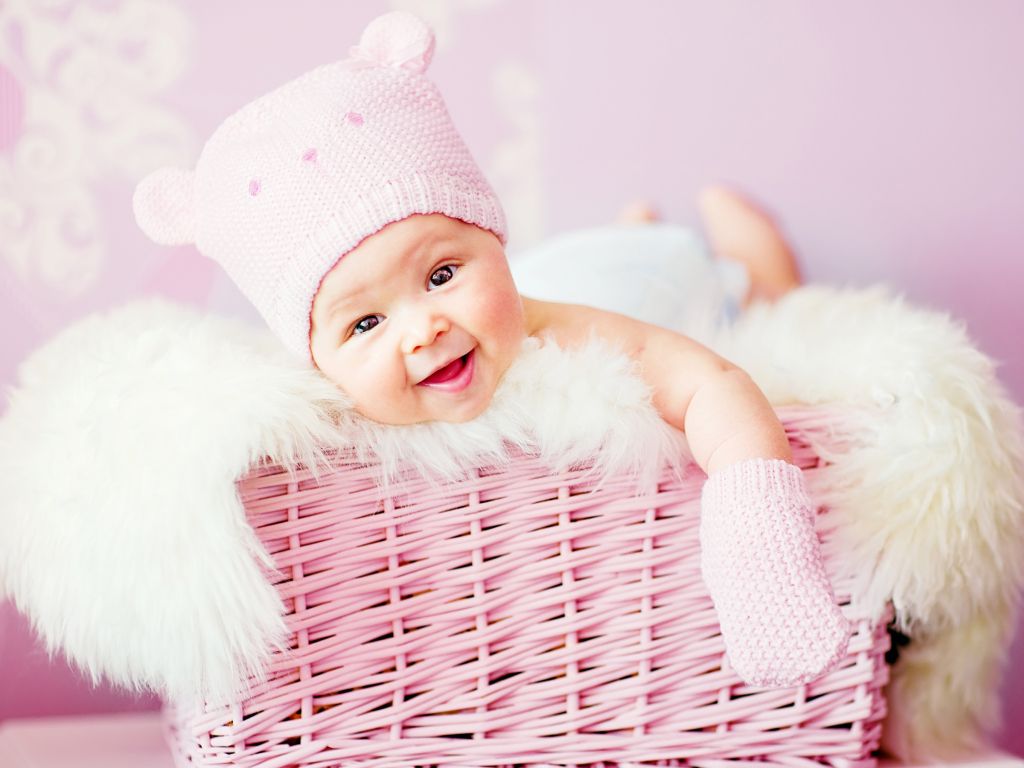 Cute Laughing Baby wallpaper