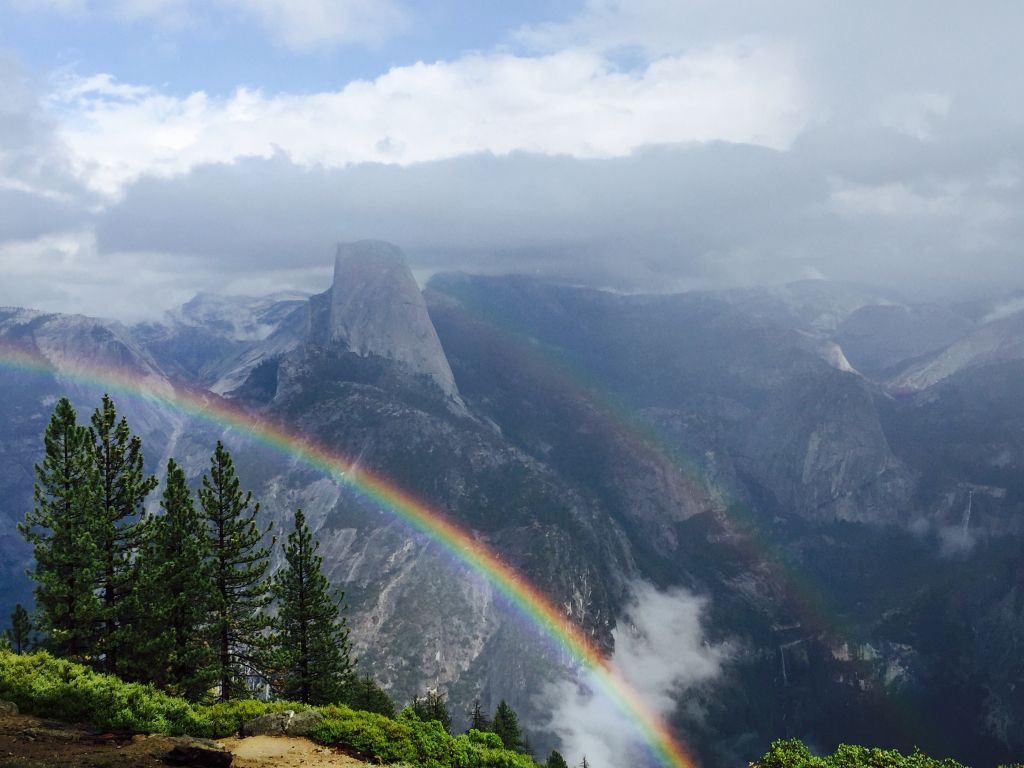 Double Rainbow in Yosemite National Park wallpaper