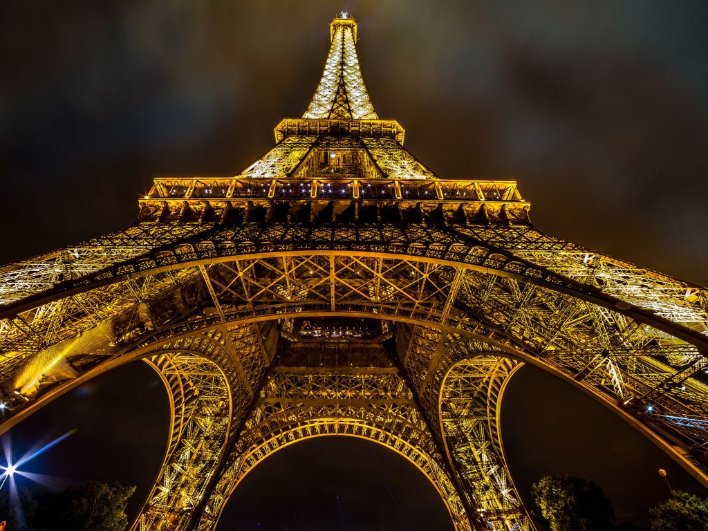 Eiffel Tower 9358 wallpaper