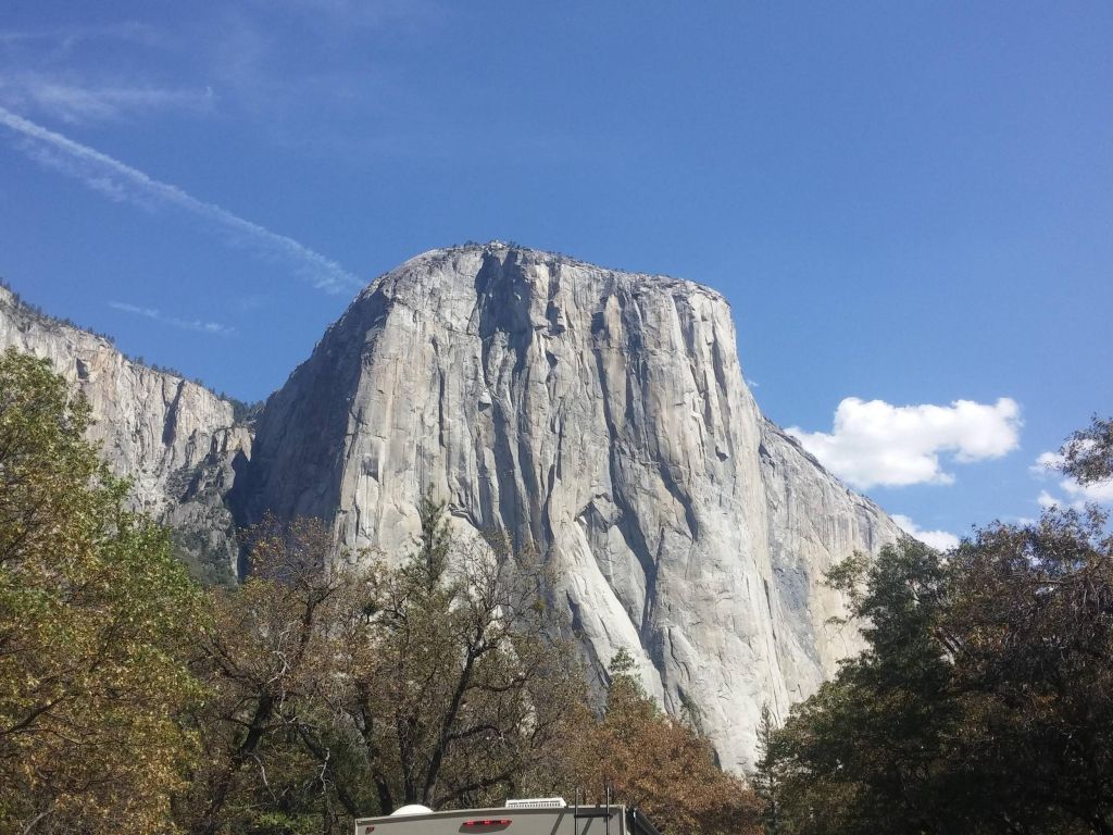 El Capitan at Yosemite wallpaper
