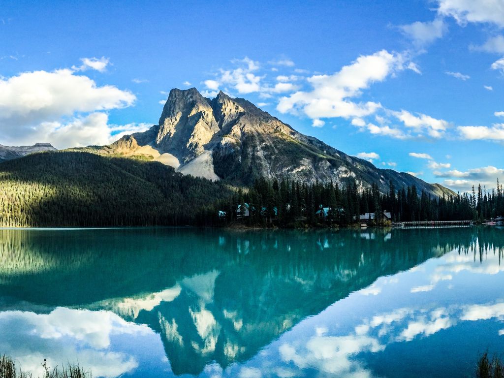 Emerald Lake Yoho National Park British Columbia Canada wallpaper