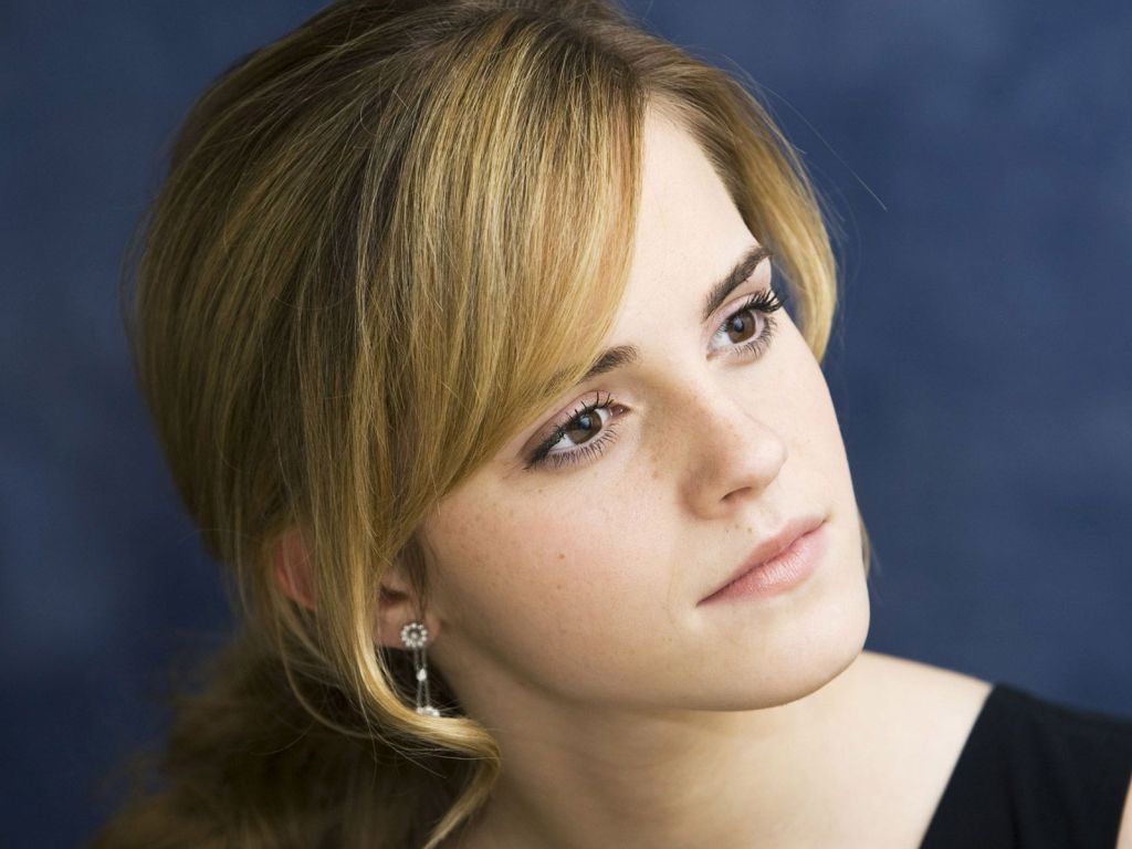 Emma Watson The Beautiful Girl Wide wallpaper