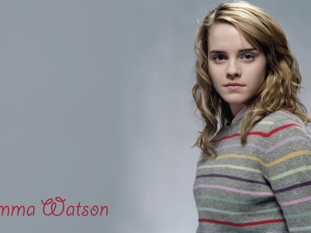 Emma Watson Wide High Quality (2) wallpaper