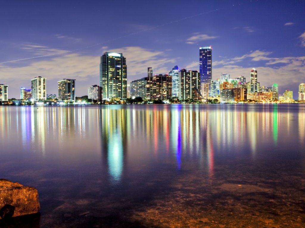 Evening Miami Cityscape Seaside wallpaper